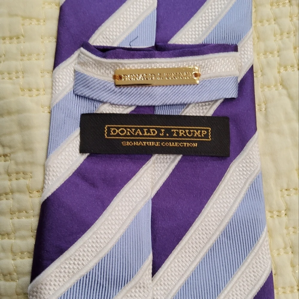 Donald J Trump Signature Collection Silk Dress Tie